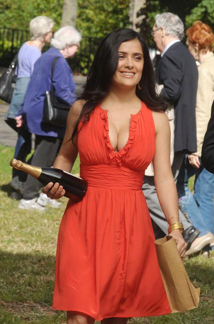 16P Salma Hayek showing her nice milf big boobs