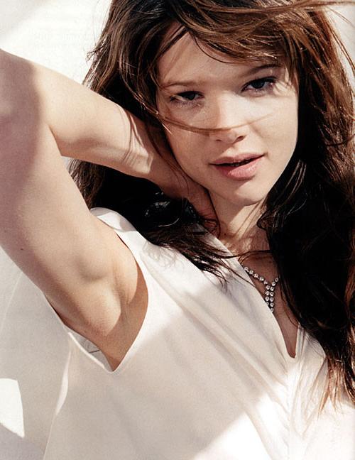 10P Susan Eldridge showing her nice big tits and her pussy in some nude photoshoot