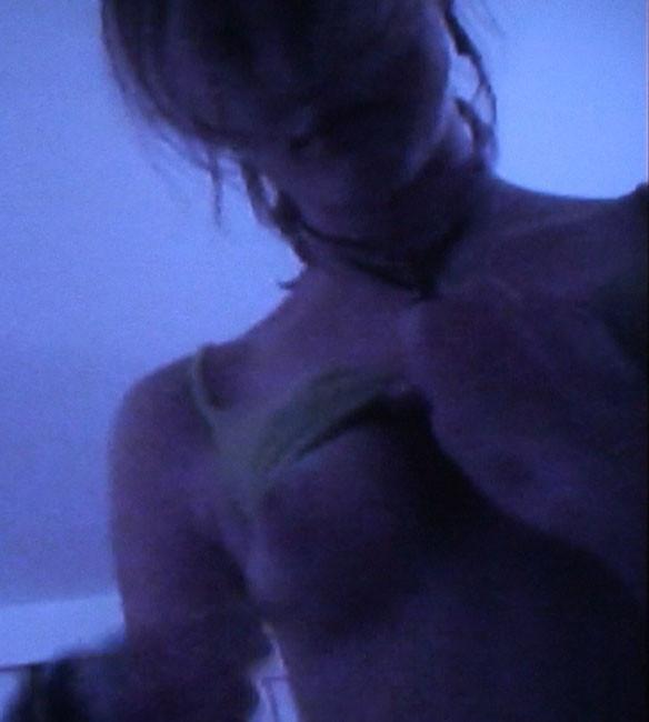 15P Leighton Meester nude perky tits and sweet ass