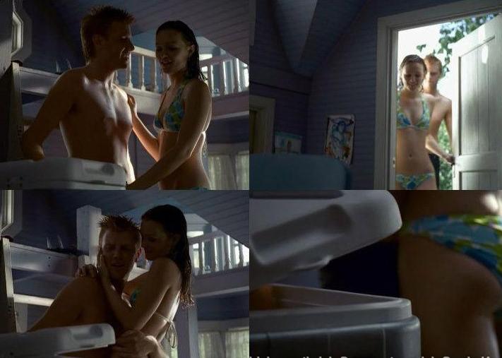 15P Leighton Meester nude perky tits and sweet ass