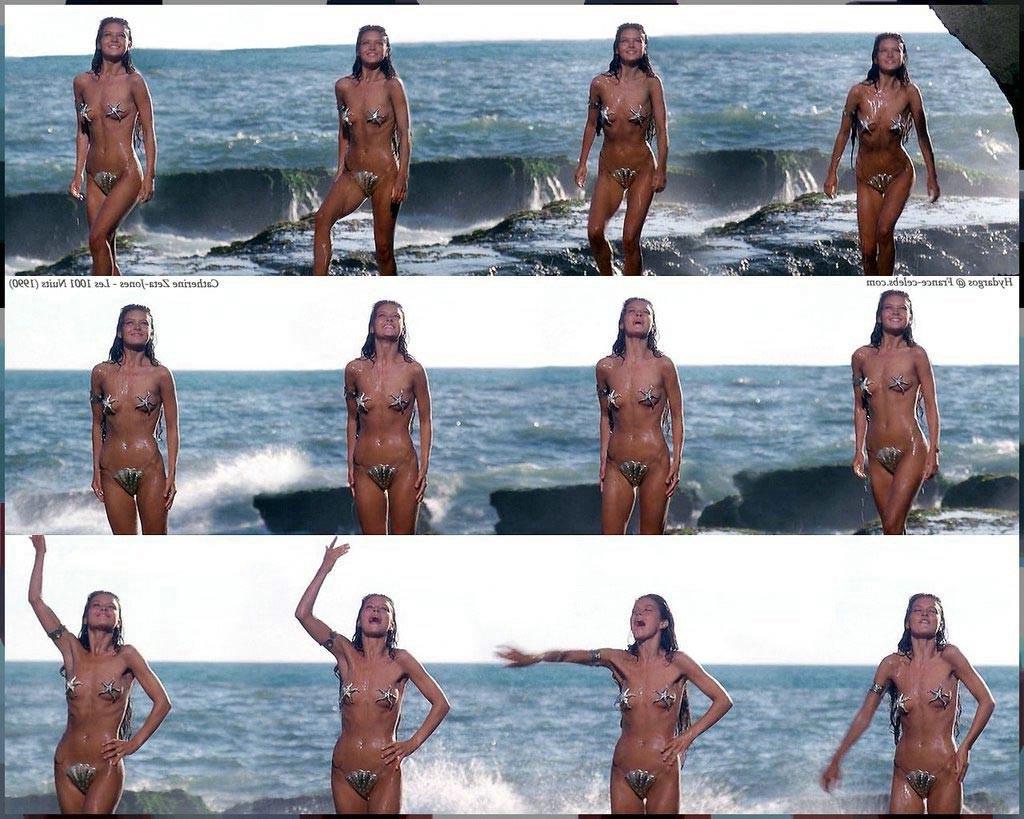 15P Catherine Zeta Jones revealing her great boobs