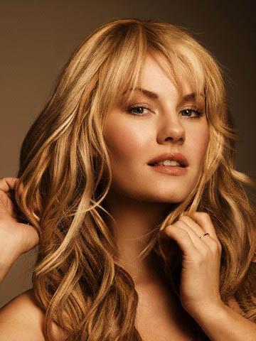 15P Elisha Cuthbert caught slipping a nipple