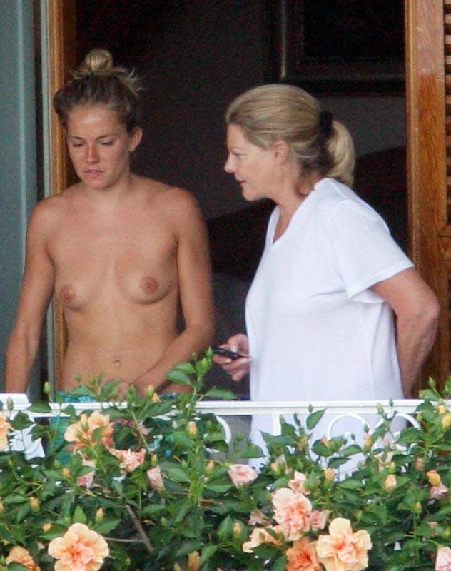 15P Sienna Miller absolutely gorgeous naked breasts