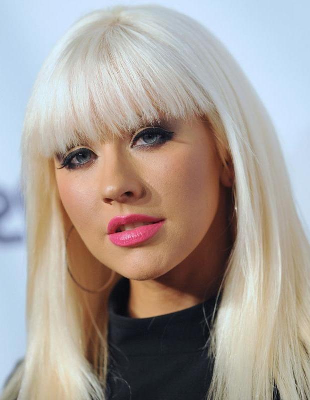 15P Celeb Christina Aguilera posing naked and in sexy white dress
