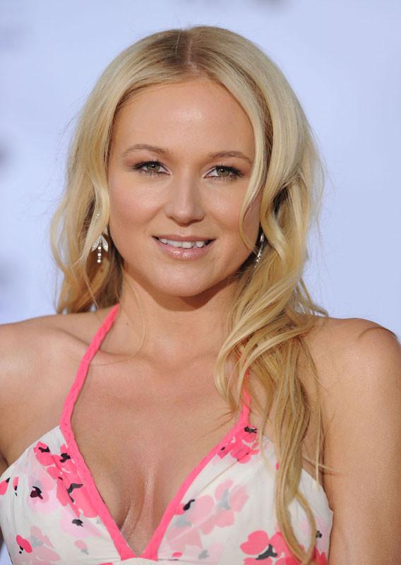 16P Celeb Jewel Kilcher lett a guy to suck her perky tits