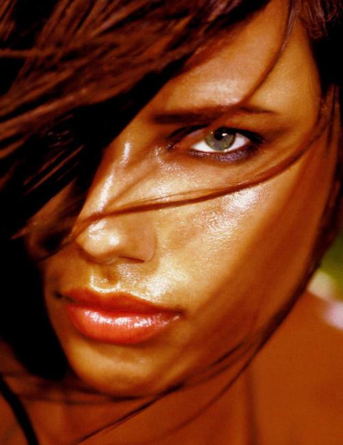 15P Celeb model Adriana Lima see thru nice perky tits