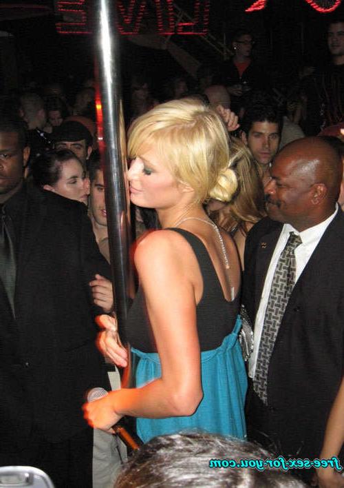 16P Paris Hilton showing shaved pussy and perky tits