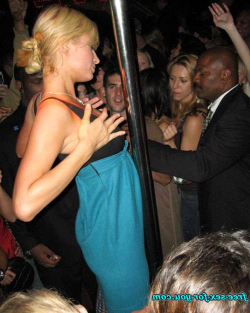 16P Paris Hilton showing shaved pussy and perky tits