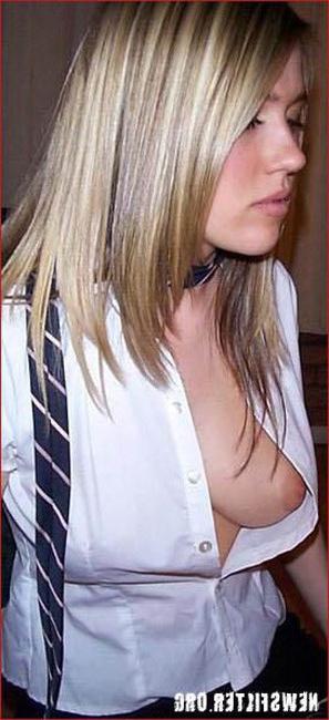 16P Scarlett Johansson paparazzi caught her wet panties