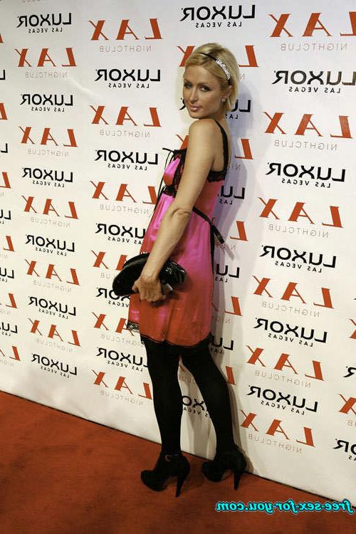 16P Paris Hilton showing shaved pussy and perky tits