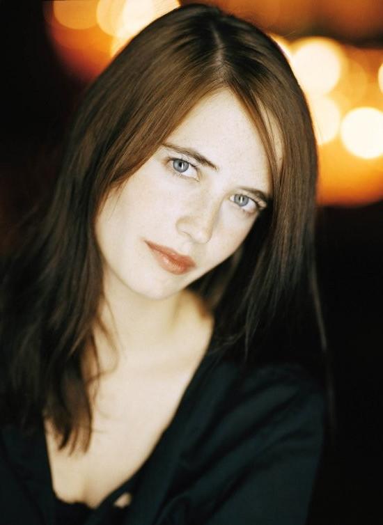 16P Eva green nude showing boobs and snatch