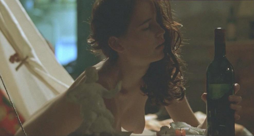 16P Eva green nude showing boobs and snatch