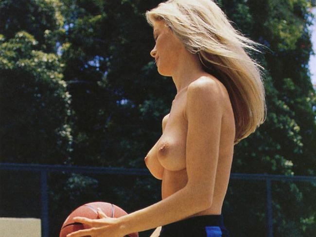 16P Stunning model Marisa Miller nude perky tits