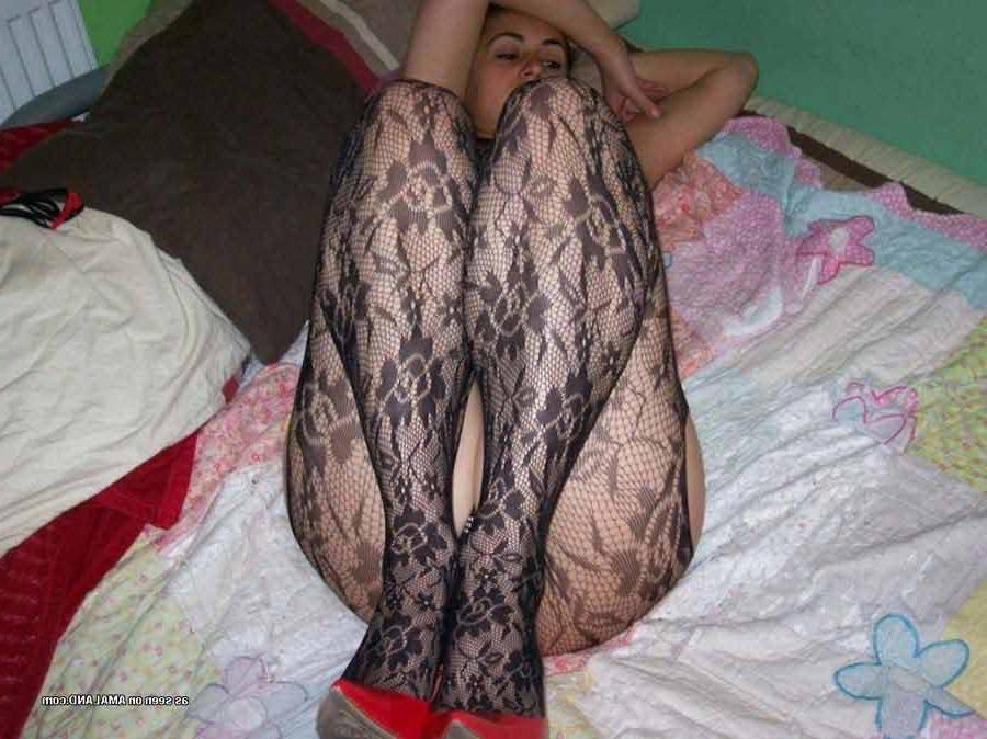 15P Amateur sexy wild wife in her skanky lingerie