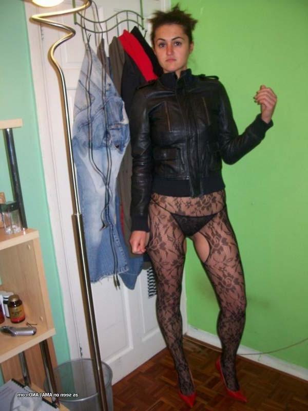 15P Amateur sexy wild wife in her skanky lingerie