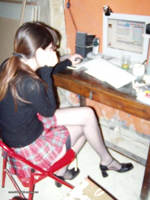 15P Photos of a nasty amateur wife being a tease