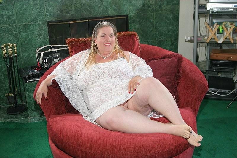 15P Bbw with huge tits fucking action