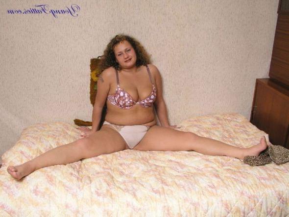 16P spicy fatty show her huge tits at my webcam