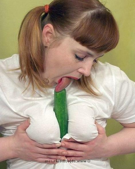 16P chubby teen masturbating with vegetable