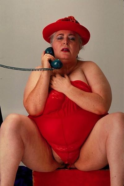 19P Giant older fat body on phone