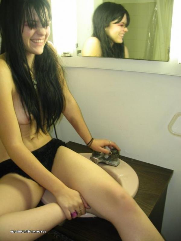 10P Wild emo lesbians get playful and naked on cam
