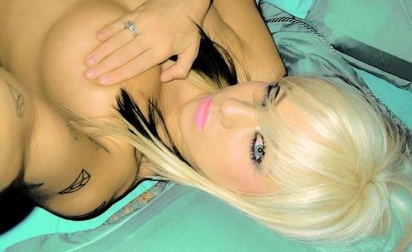 14P Pics of blonde emo sluts
