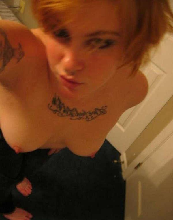 16P Pics of emo sluts with their tits showing