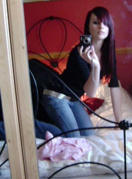 16P Self-shots of emo teens looking cute