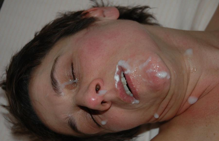 16P Amateur wives taking massive facials