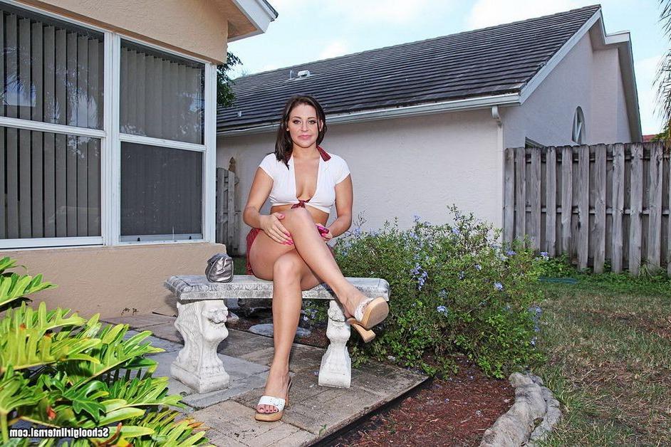 15P Schoolgirl Gracie Glam rides on cock till creampie