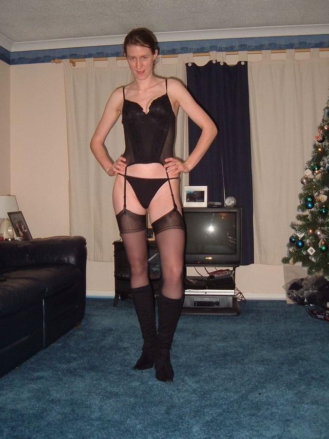 15P Amateur GF gets spanked and facialed in handcuffs
