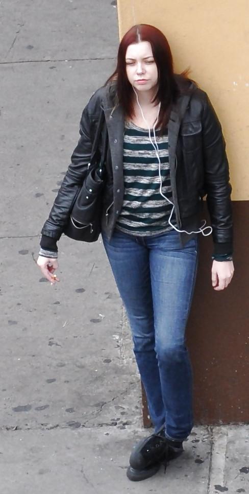 4P Harlem Girls in the Heat 377 New York - Smoking Teen Red