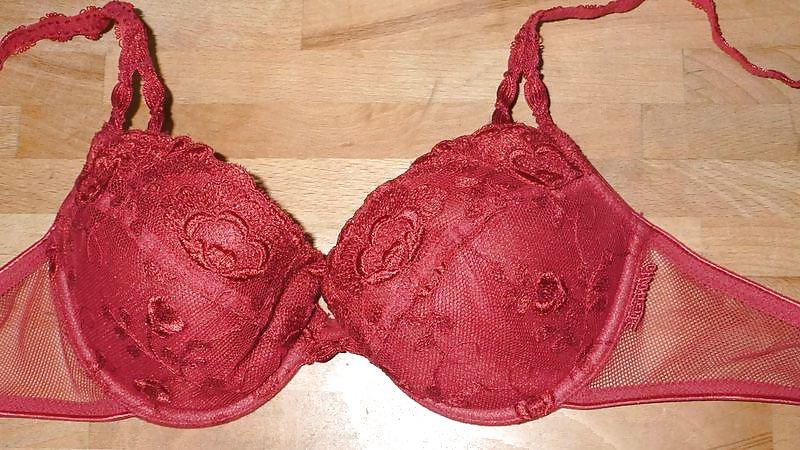 25P Used teen bras only A Cups