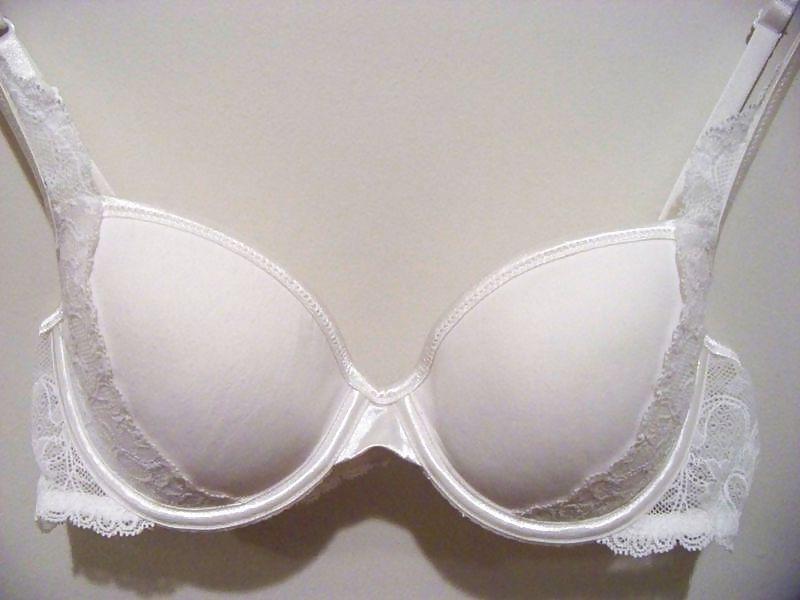 25P Used teen bras only A Cups
