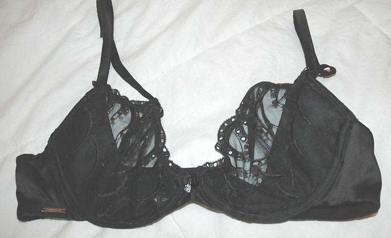 25P Used teen bras only A Cups