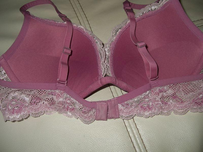 25P Used teen bras only A Cups