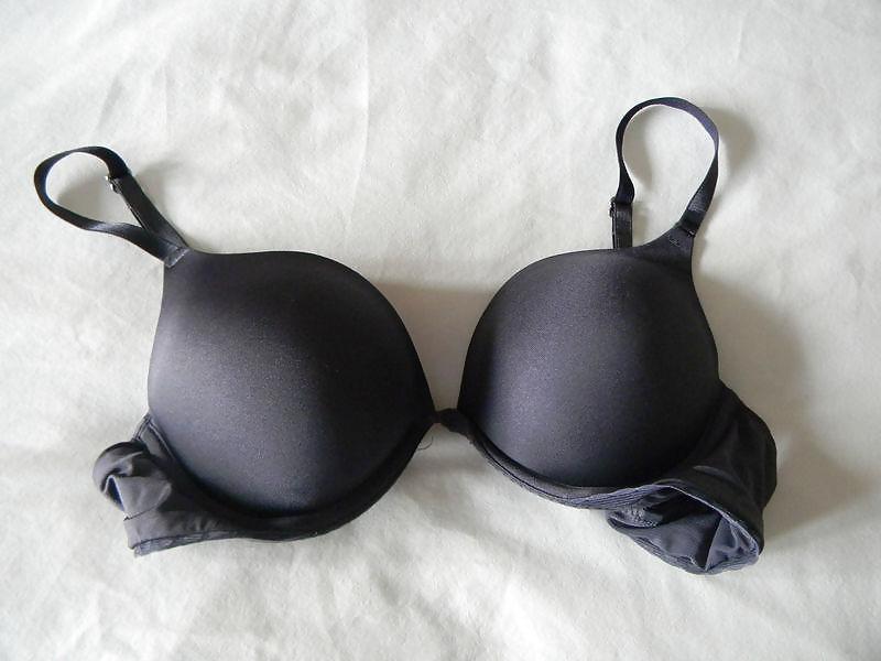 25P Used teen bras only A Cups