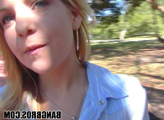 16P petite milf getting fucked on bed