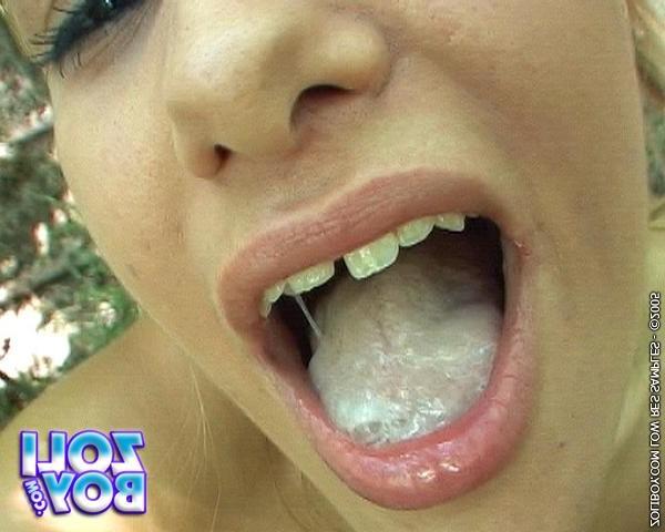 16P Schoolgirl in a cumshot and masturbating action