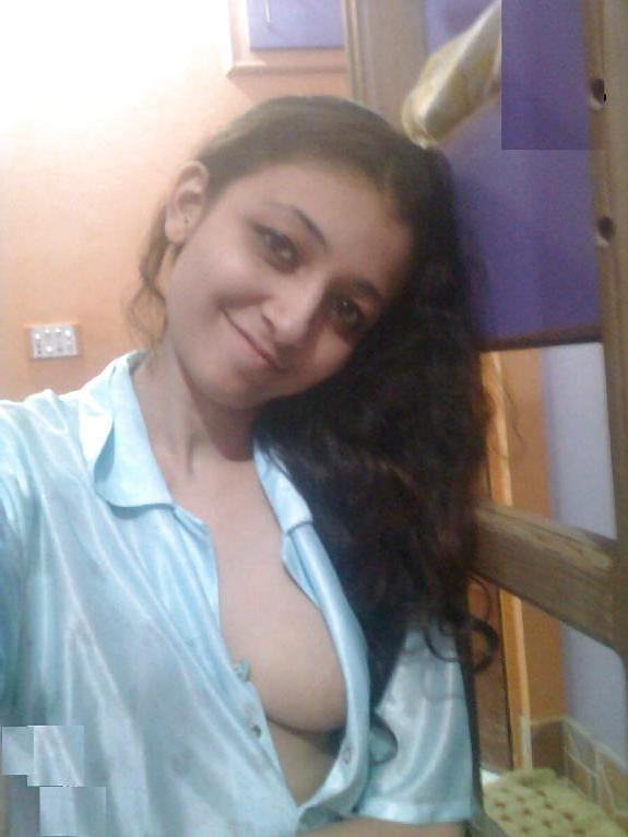 19P Sexy indian girl..