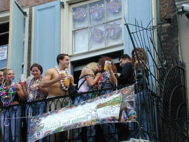 15P Crazy mardigras chicks gets wasted and starts flashing their tits