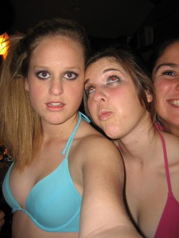 10P Crazy Drunk Chicks flashing boobs and sucking cock