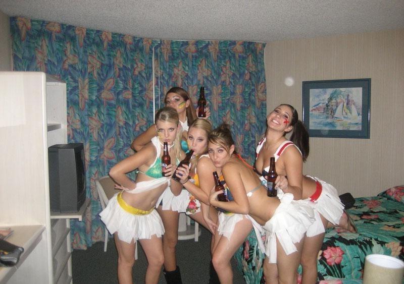 15P Crazy Drunk College Coeds Flashing Perky Boobs