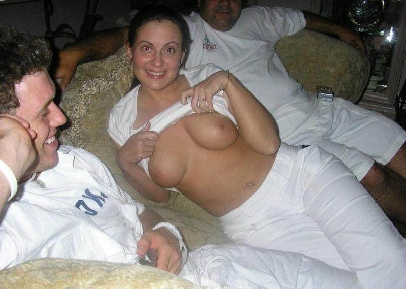15P Crazy Drunk College Coeds Flashing Perky Boobs