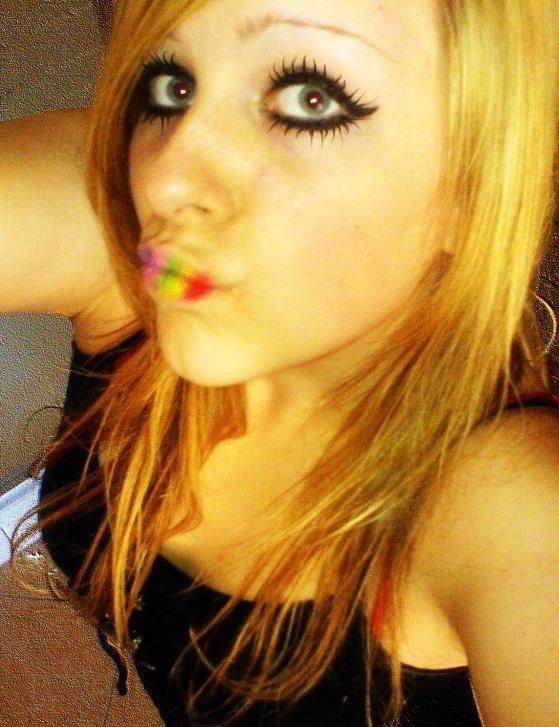 15P Selfshot emo teen gfs snapping slutty pics