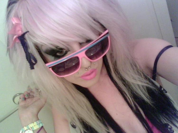 15P Selfshot emo teen gfs snapping slutty pics
