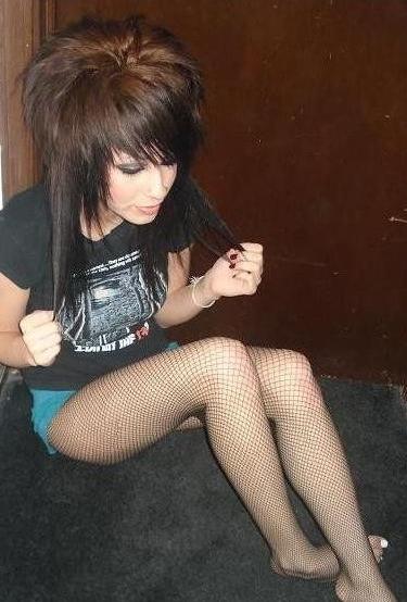 15P Selfshot emo teen gfs snapping slutty pics