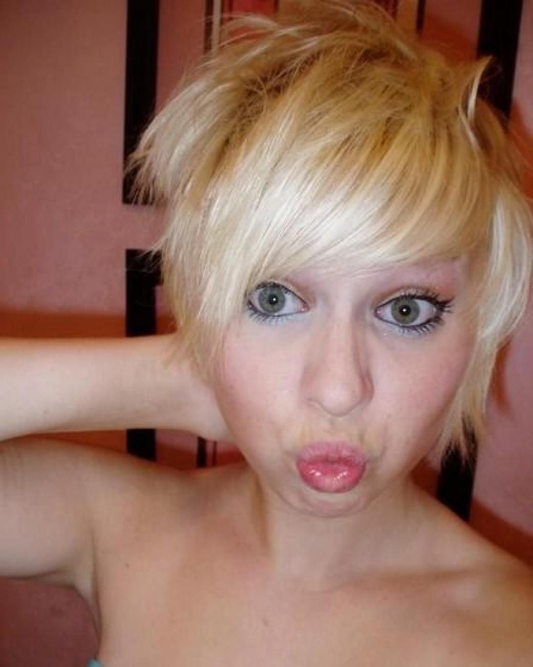 16P Real goth and emo girls show off their hot freaky bodies