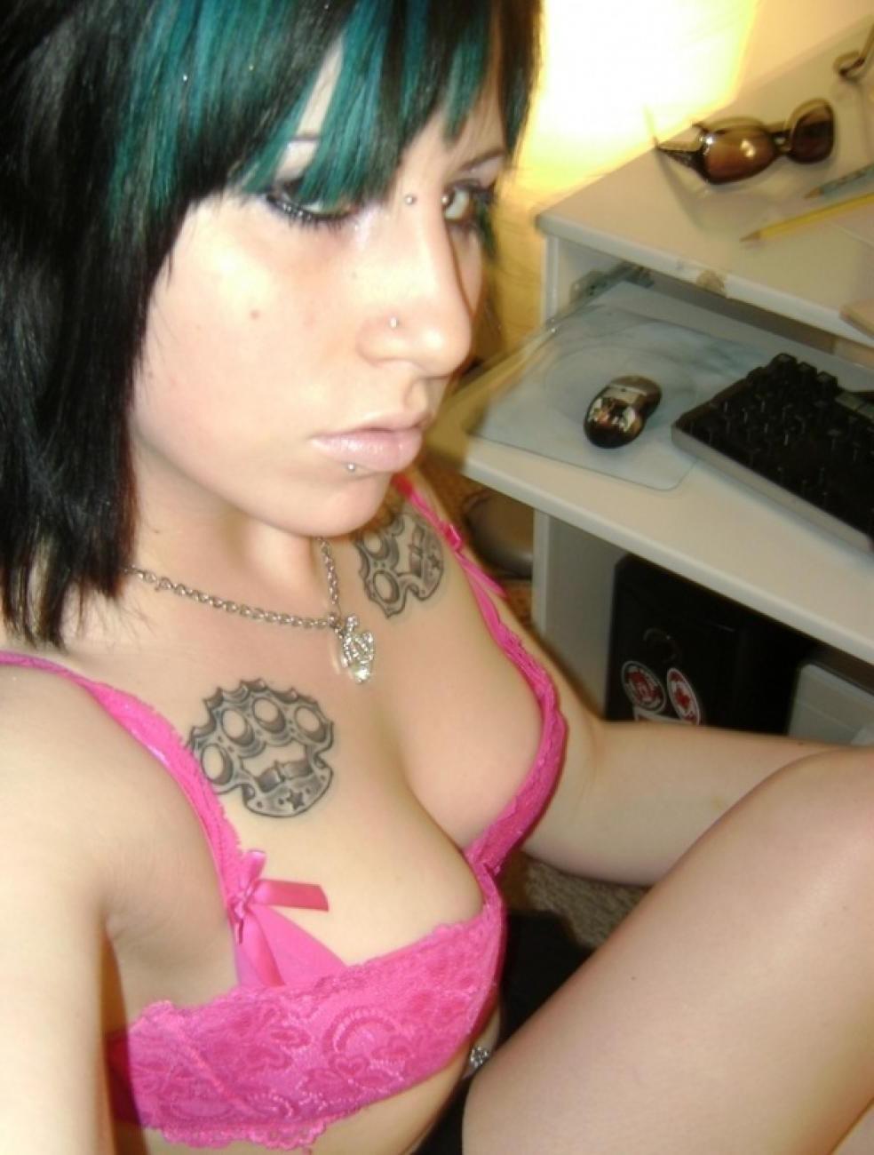 16P Real goth and emo girls show off their hot freaky bodies