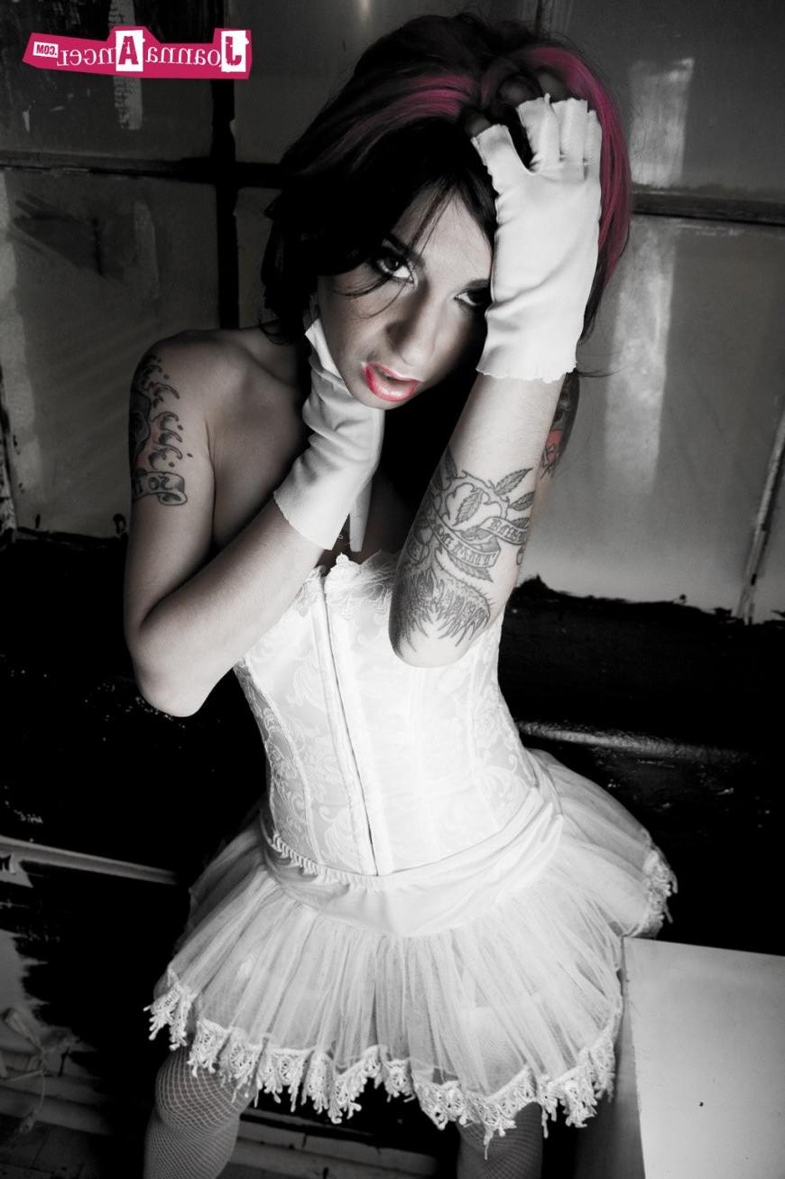 15P Foxy Tattooed Emo Babe Exposing Her Perky Fucking Tits